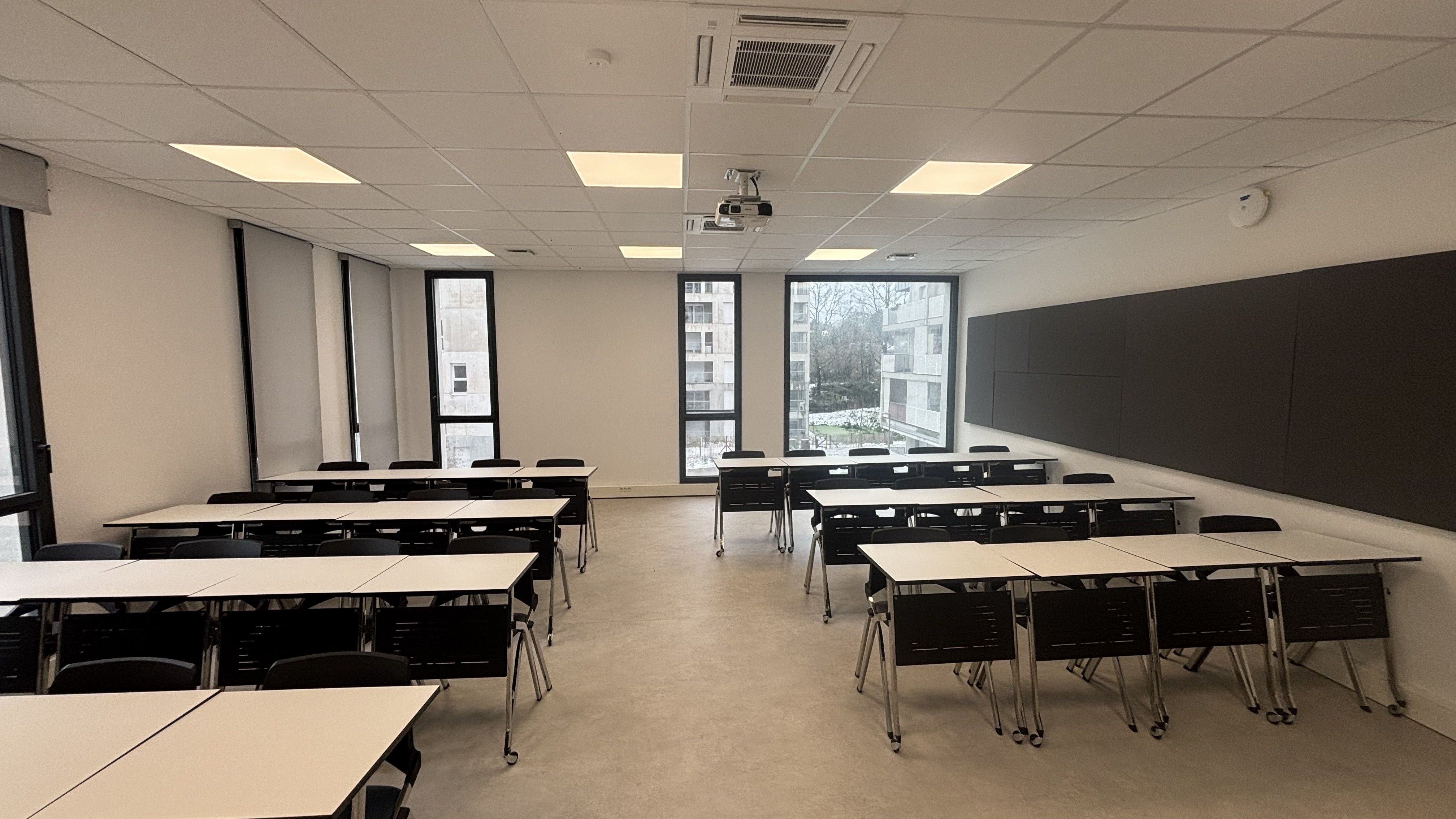 Campus Sphère — salle de cours